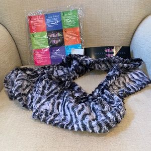 Wrapsody in Hues Cozy Up Faux Fur Infinity…